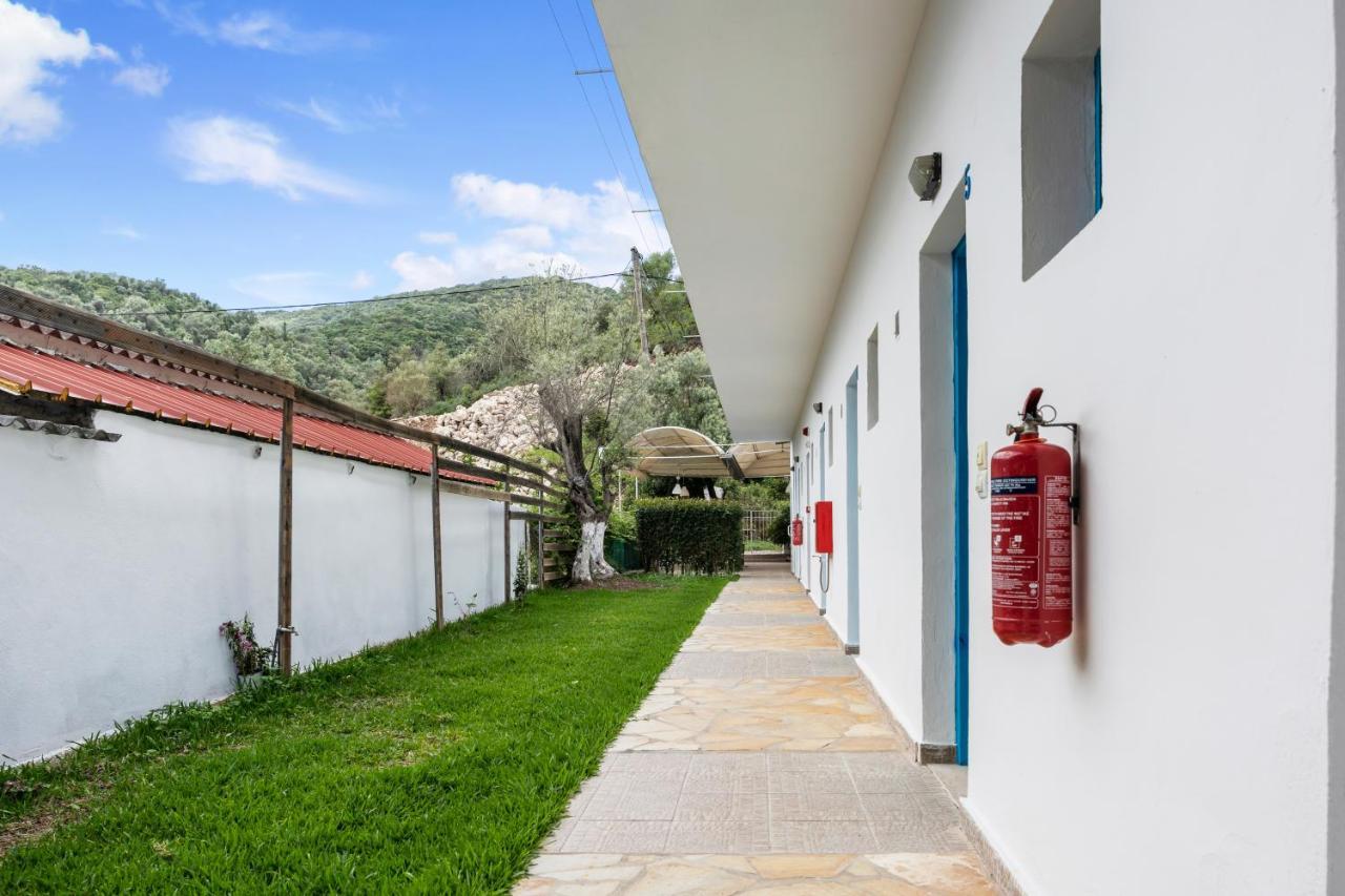 Oceanis Rooms Mikros Gialos Luaran gambar