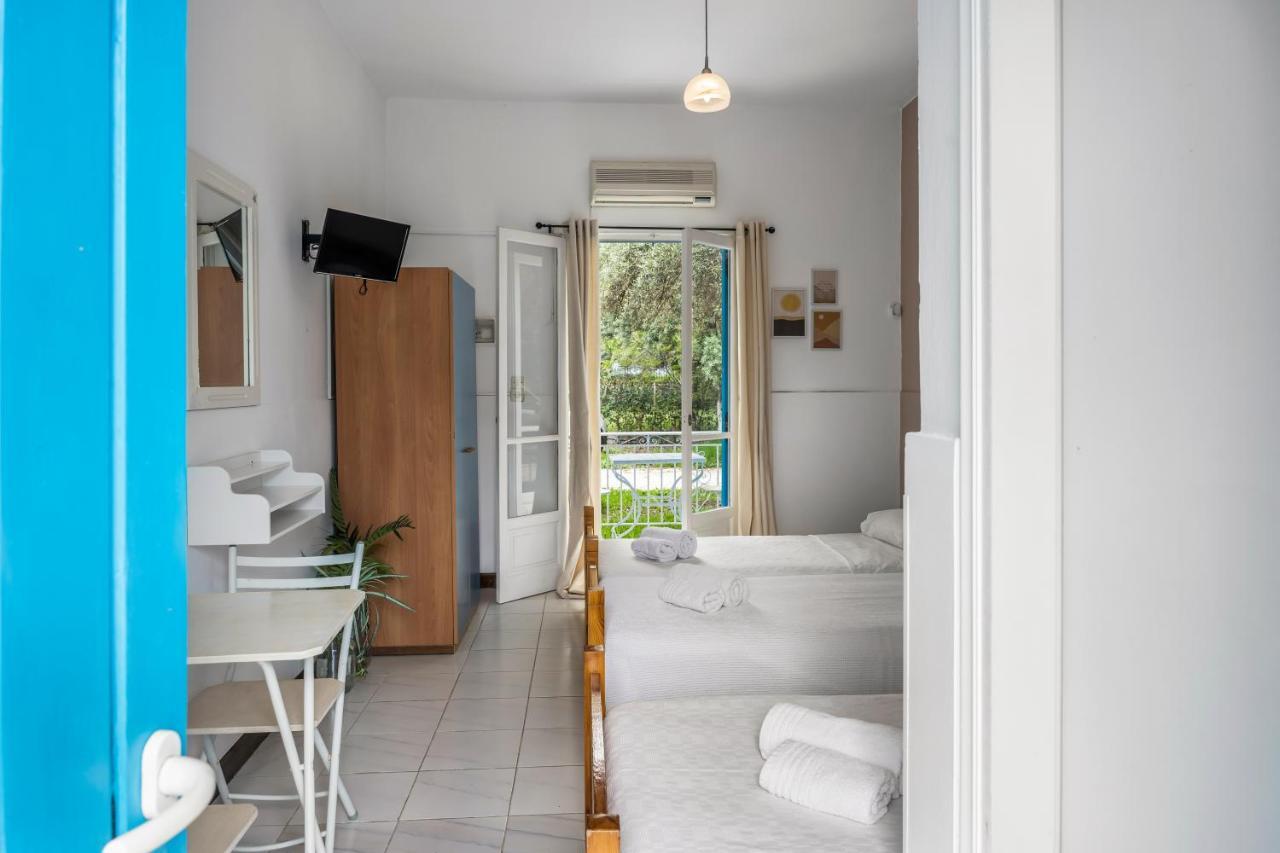 Oceanis Rooms Mikros Gialos Luaran gambar