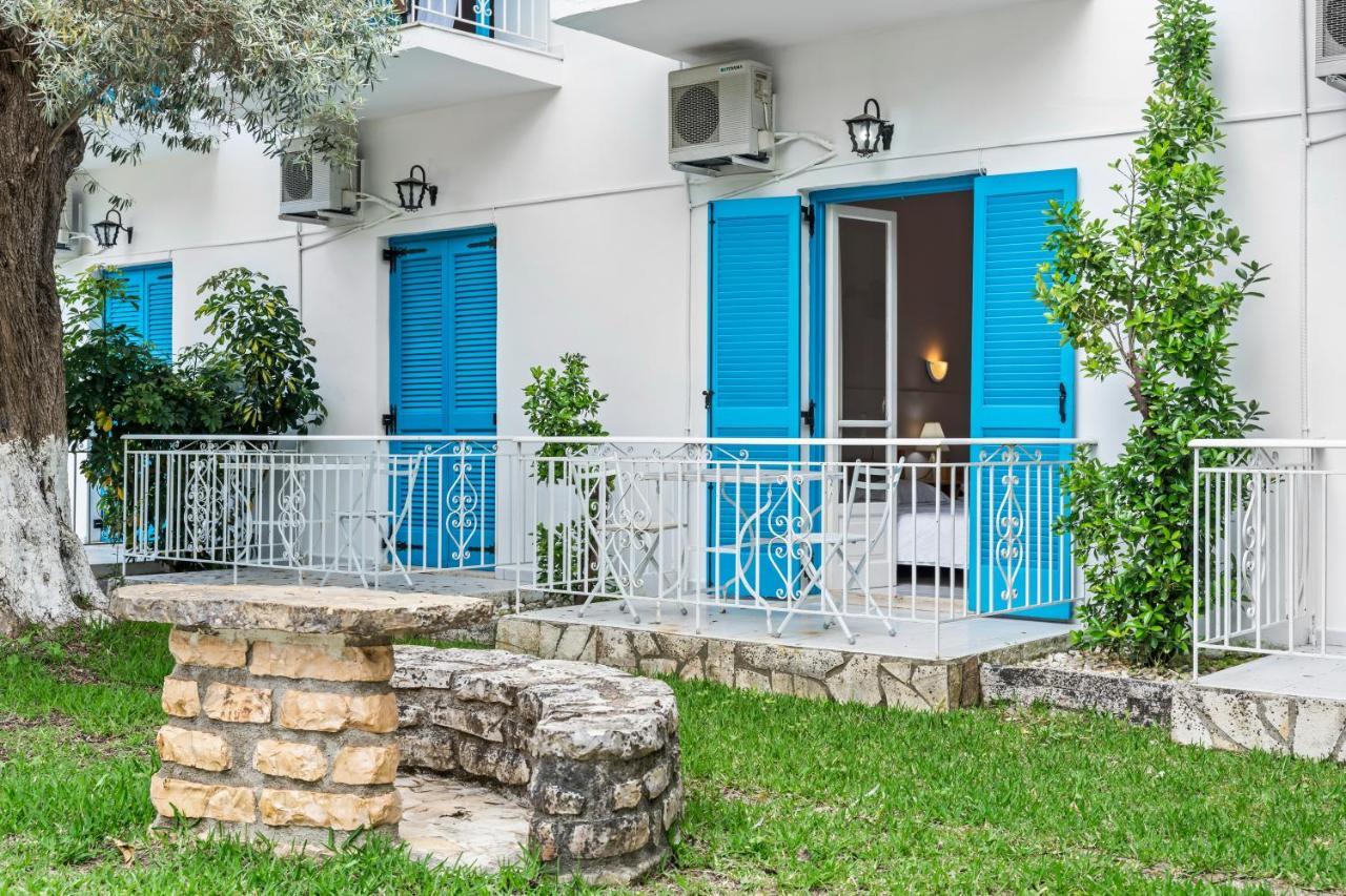 Oceanis Rooms Mikros Gialos Luaran gambar