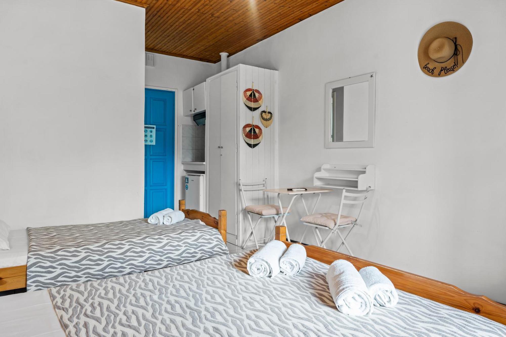 Oceanis Rooms Mikros Gialos Luaran gambar